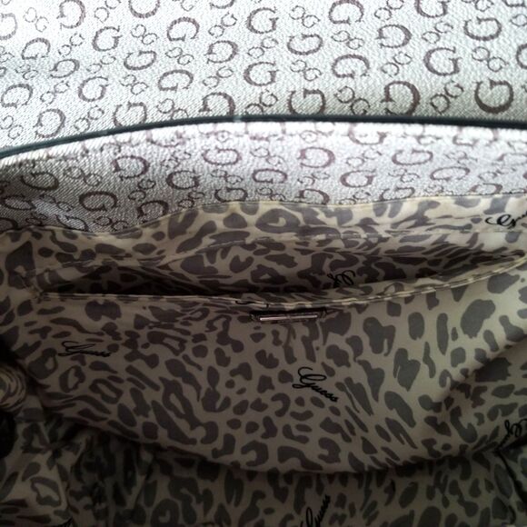 Guess Girlfriend Satchel Handbag - Picture 13 of 14